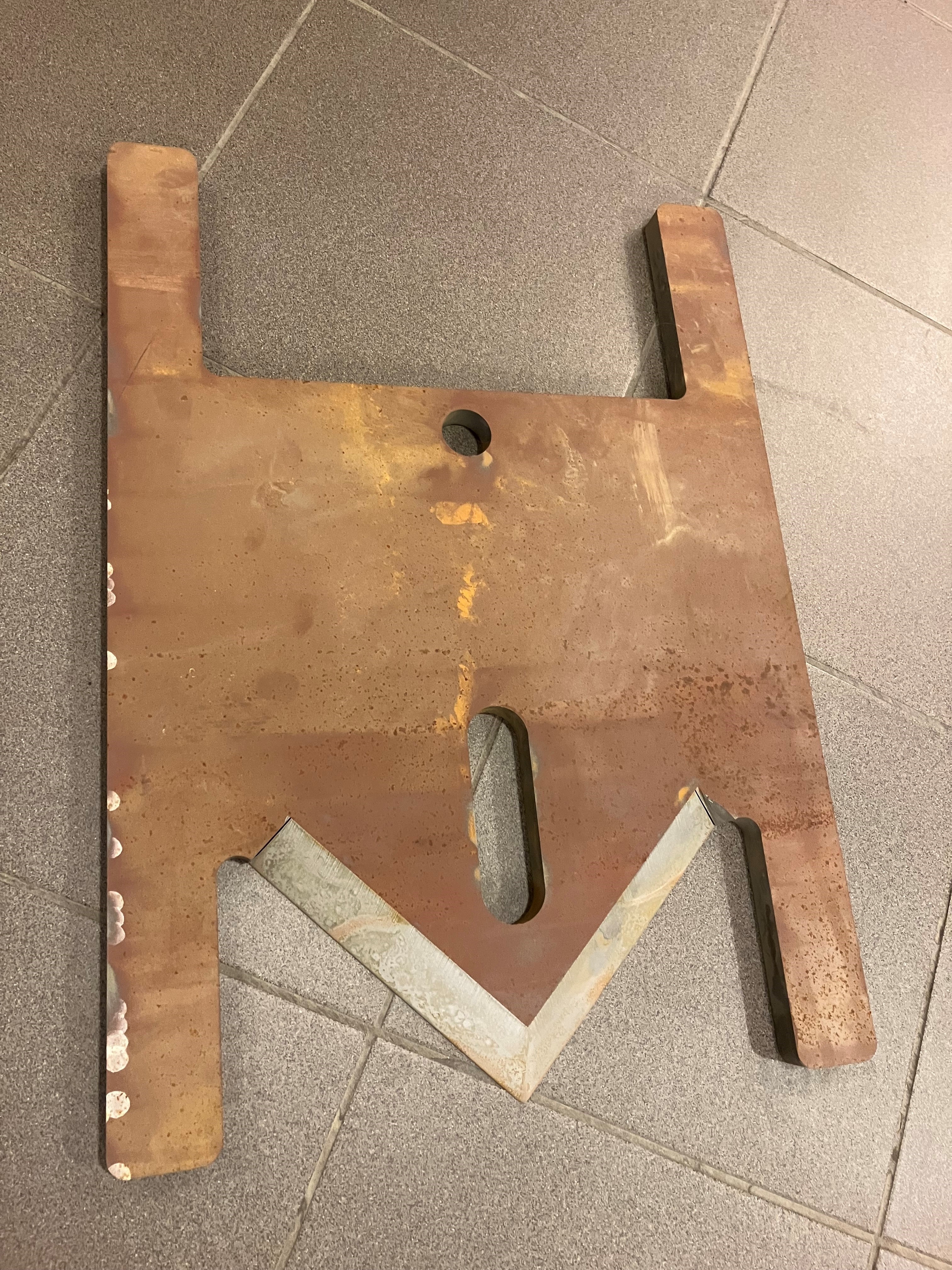 Ny vecka på Vislanda Vattenskärning, skärning i mängder av olika material!