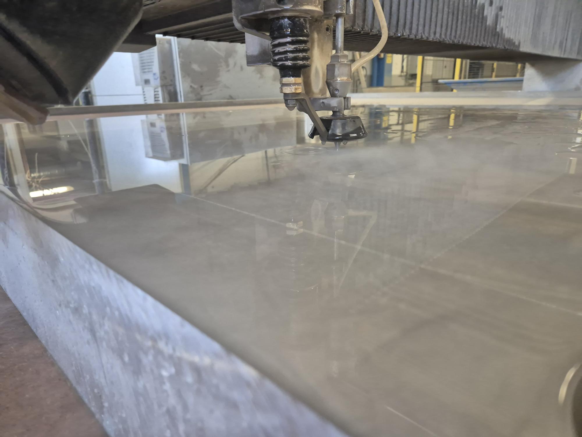 Vattenskärning i 140mm Aluminium